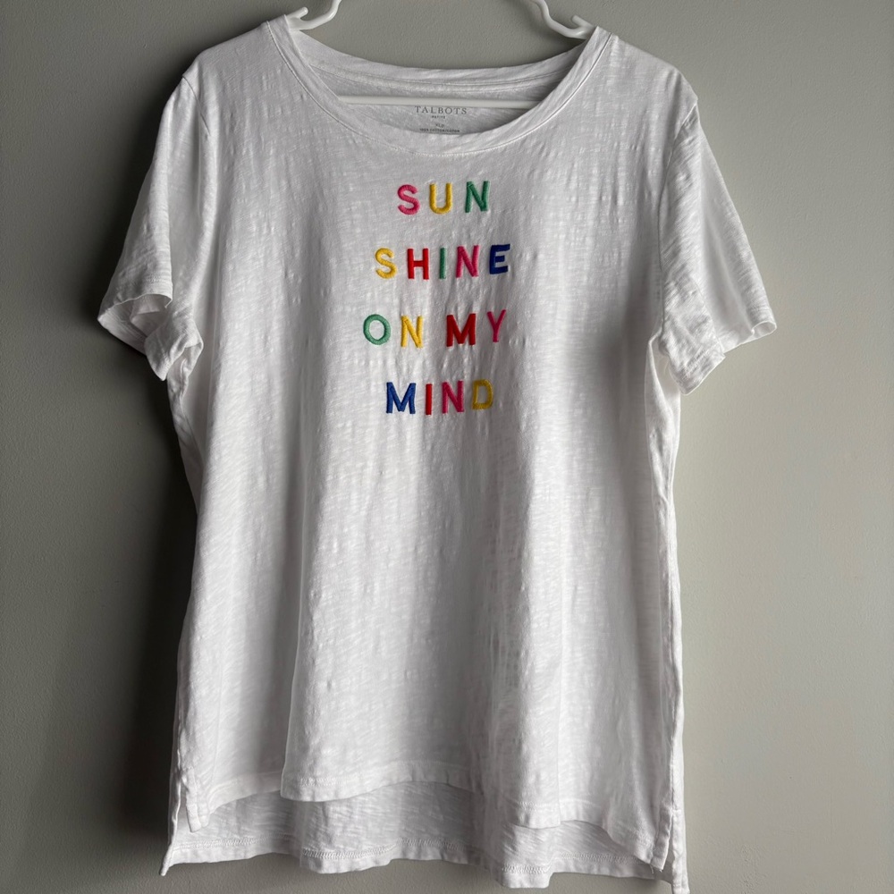 Talbots Spring Summer “Sunshine On My Mind” Embroidered Tee XL